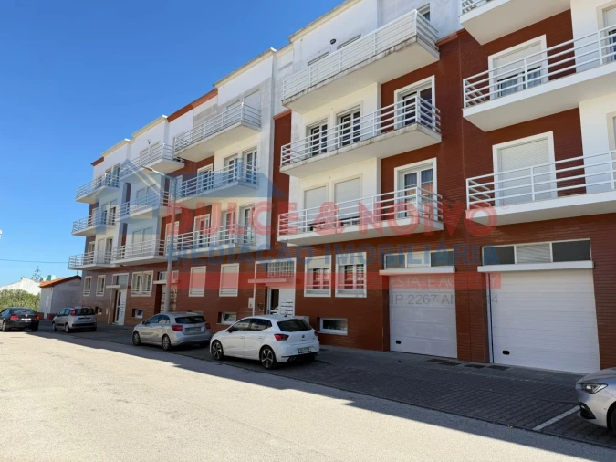 Apartamento T4 para Venda em Peniche Foto 9