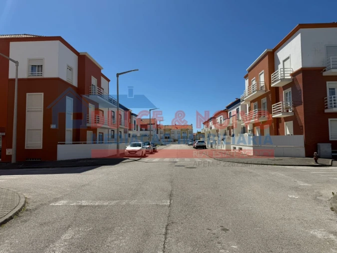 Apartamento T4 para Venda em Peniche Foto 13