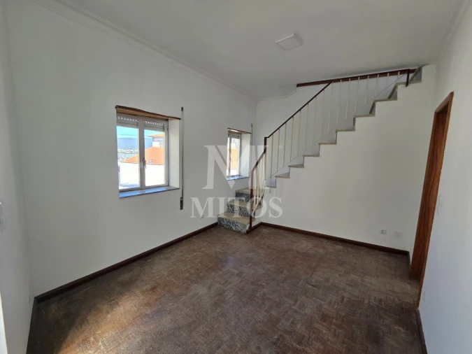 Moradia T2 para Venda em Darque Foto 3