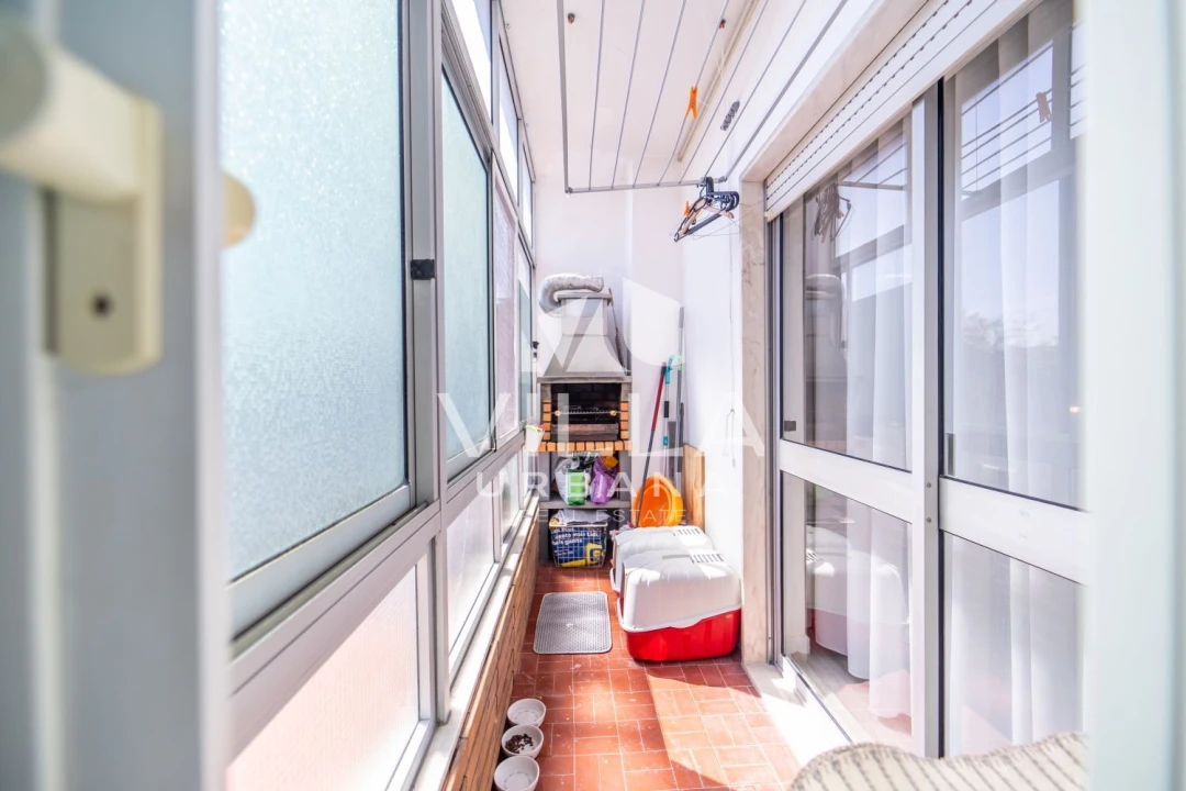 Apartamento T4 para Venda em Corroios Foto 14