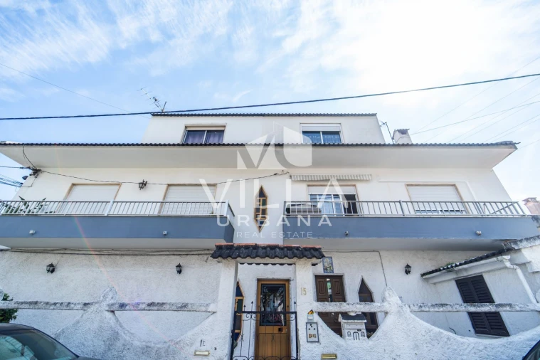 Apartamento T4 para Venda em Corroios Foto 38