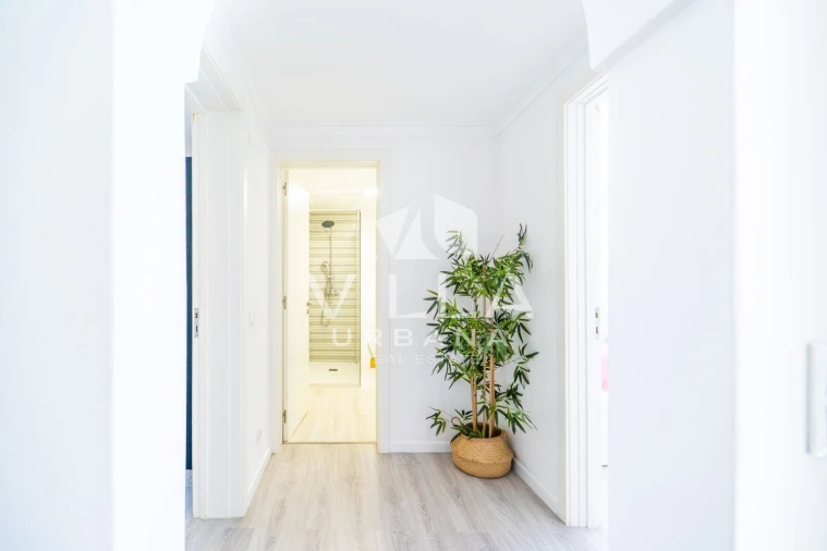 Apartamento T4 para Venda em Corroios Foto 32