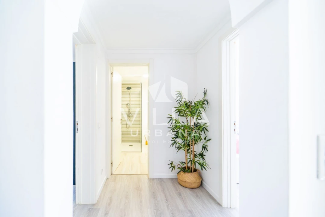 Apartamento T4 para Venda em Corroios Foto 32