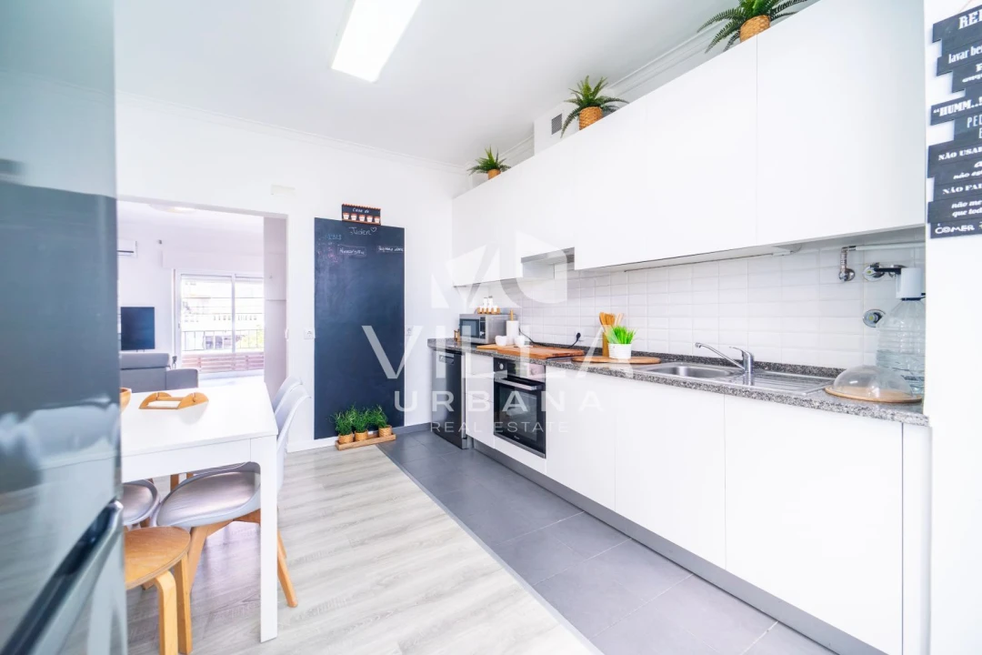 Apartamento T4 para Venda em Corroios Foto 10