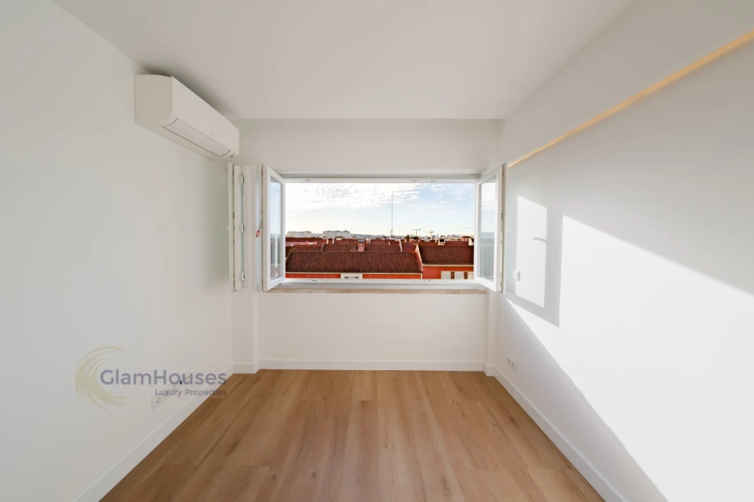 Apartamento T3 para Venda em Alvalade Foto 12