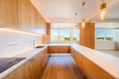 Apartamento T3 para Venda em Alvalade