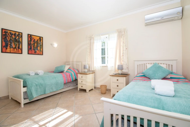 Moradia T4 para Arrendamento férias em Albufeira e Olhos de Água Foto 13