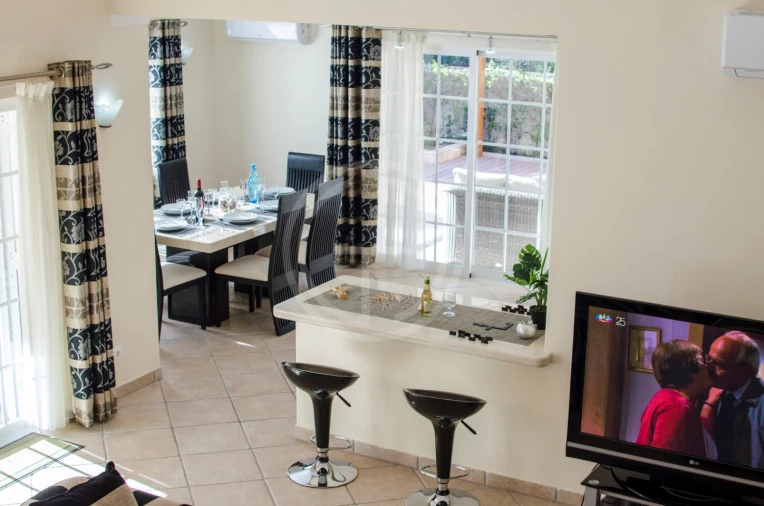 Moradia T4 para Arrendamento férias em Albufeira e Olhos de Água Foto 4