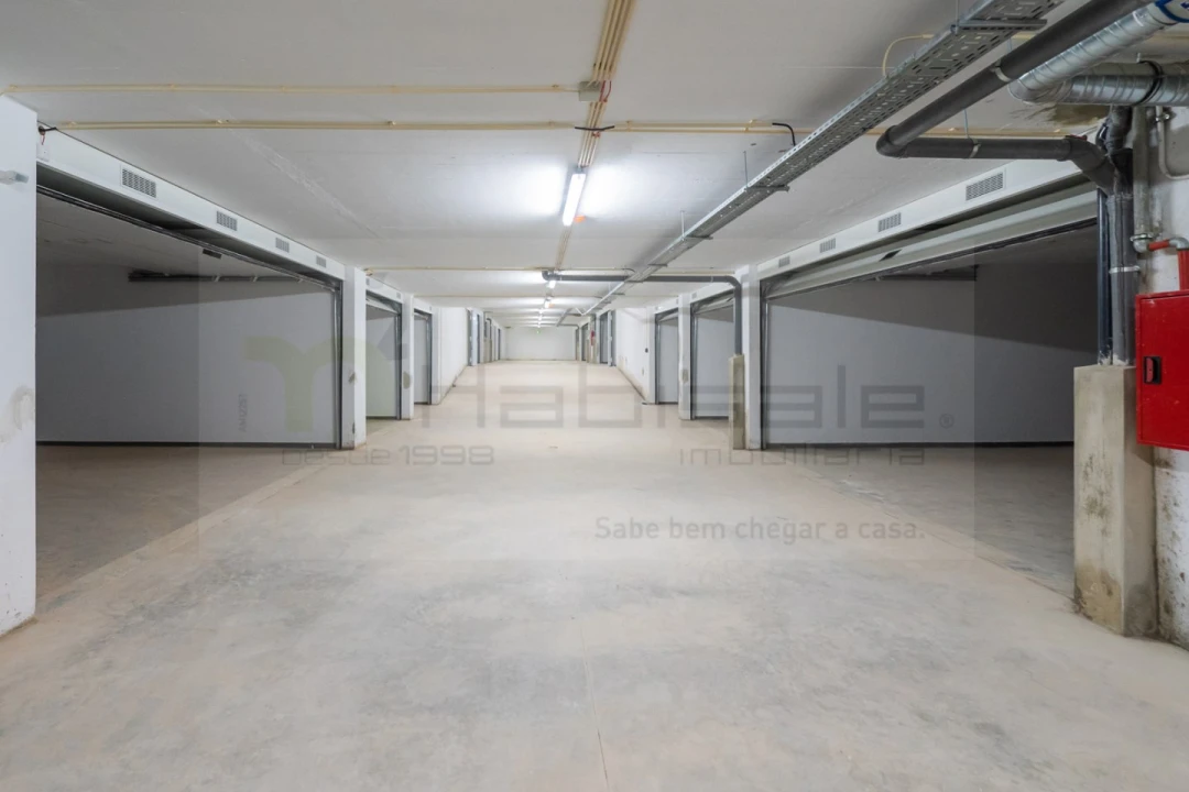 Apartamento T2 para Venda em Carcavelos e Parede Foto 24