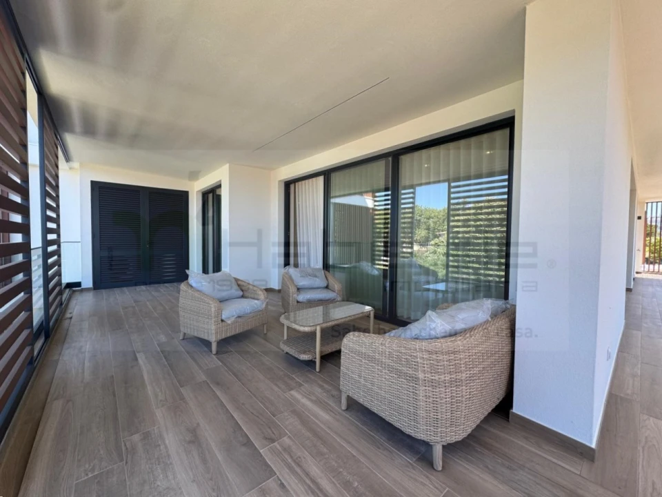 Apartamento T2 para Venda em Carcavelos e Parede Foto 1
