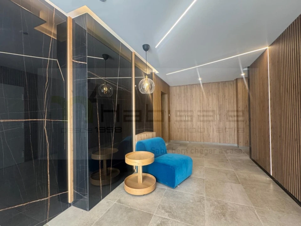 Apartamento T2 para Venda em Carcavelos e Parede Foto 26