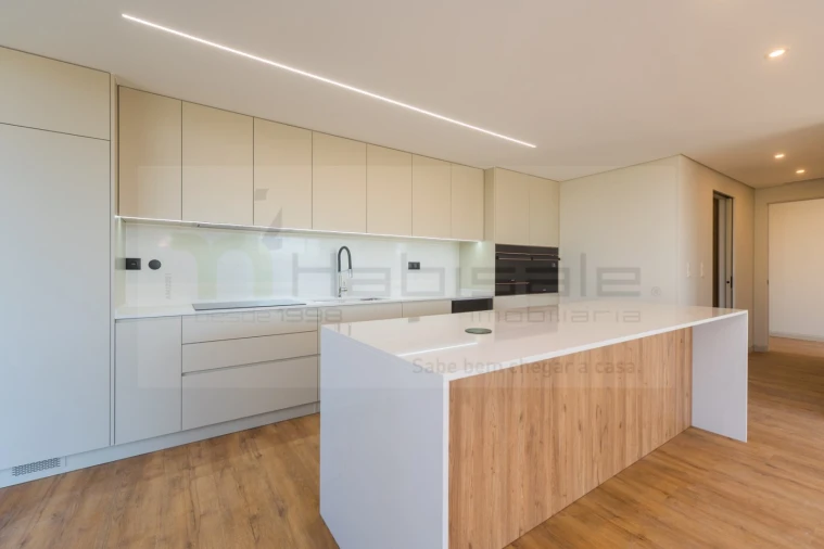 Apartamento T2 para Venda em Carcavelos e Parede Foto 6