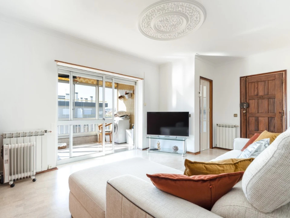 Apartamento T1 para Venda em Buarcos Foto 2