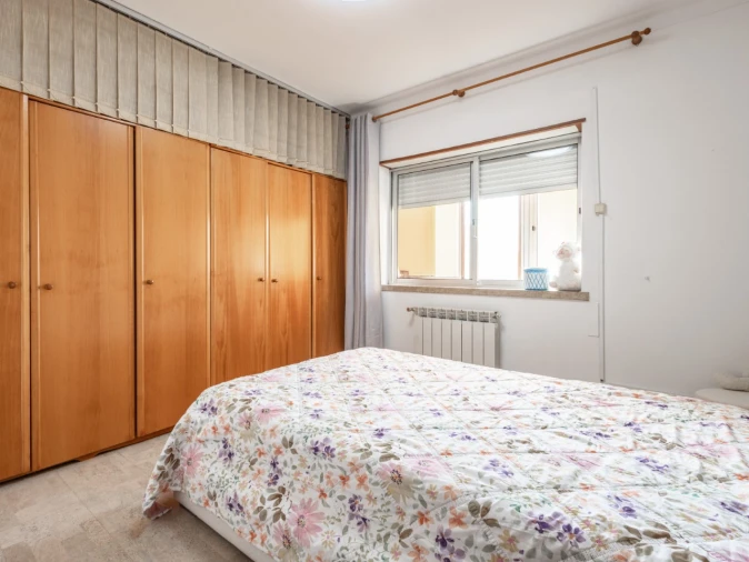 Apartamento T1 para Venda em Buarcos Foto 16