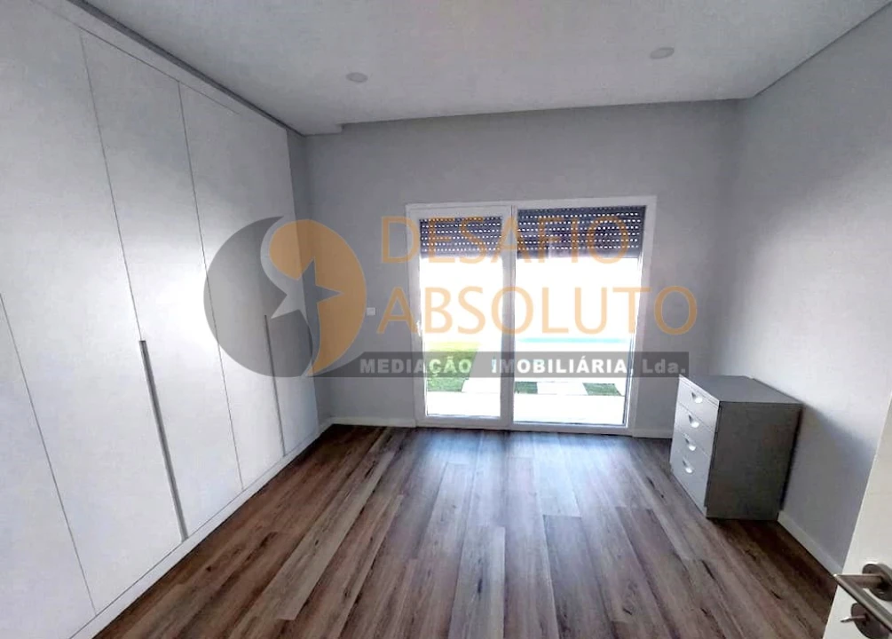 Moradia T3 para Venda em Azeitão (São Lourenço e São Simão) Foto 17