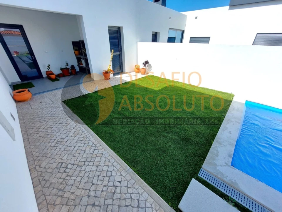 Moradia T3 para Venda em Azeitão (São Lourenço e São Simão) Foto 40