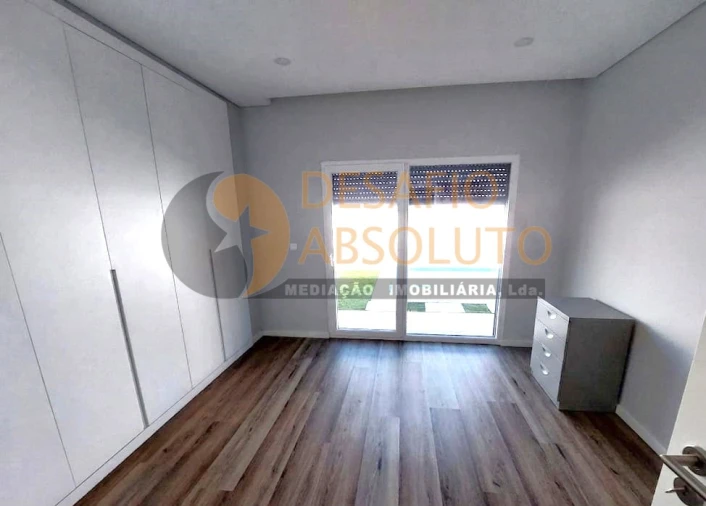 Moradia T3 para Venda em Azeitão (São Lourenço e São Simão) Foto 17