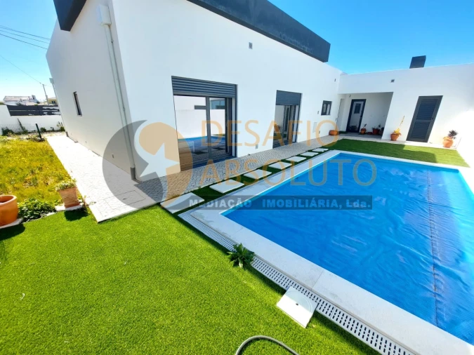 Moradia T3 para Venda em Azeitão (São Lourenço e São Simão) Foto 39