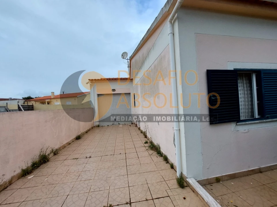 Moradia T2 para Venda em Quinta do Anjo Foto 23