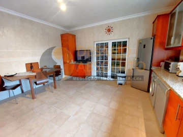 Moradia T2 para Venda em Quinta do Anjo