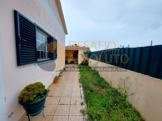 Moradia T2 para Venda em Quinta do Anjo Foto 30