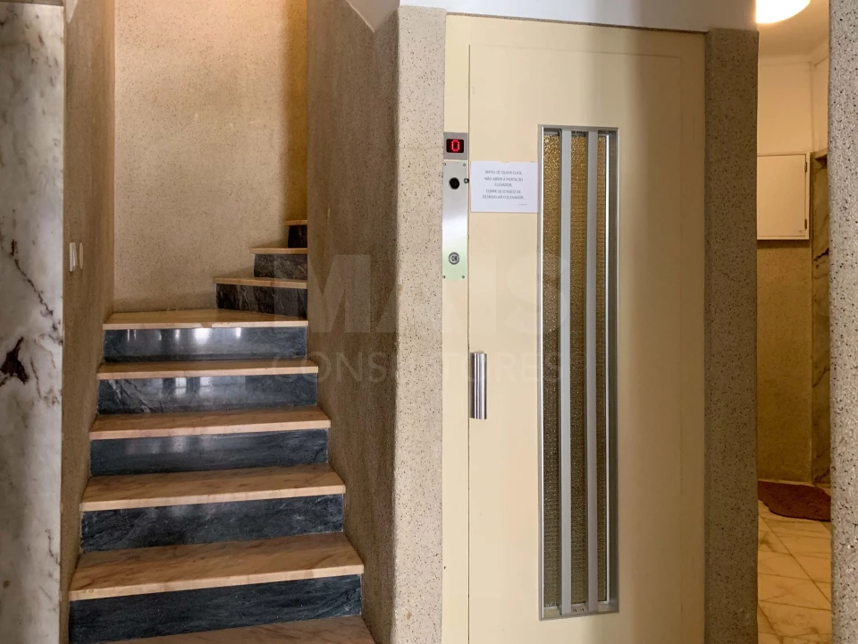 Apartamento T3 para Venda em Oeiras e São Julião da Barra, Paço de Arcos e Caxias Foto 2