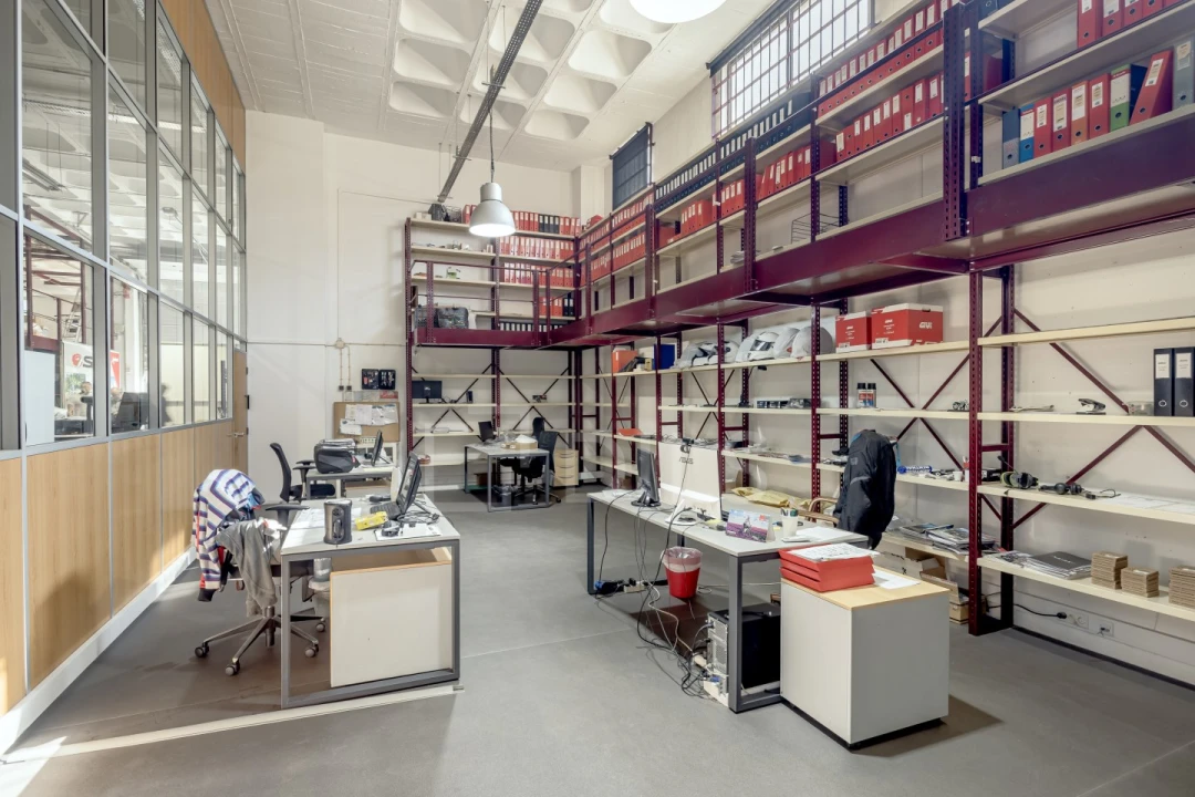 Armazém para Arrendamento em Alfragide Foto 12