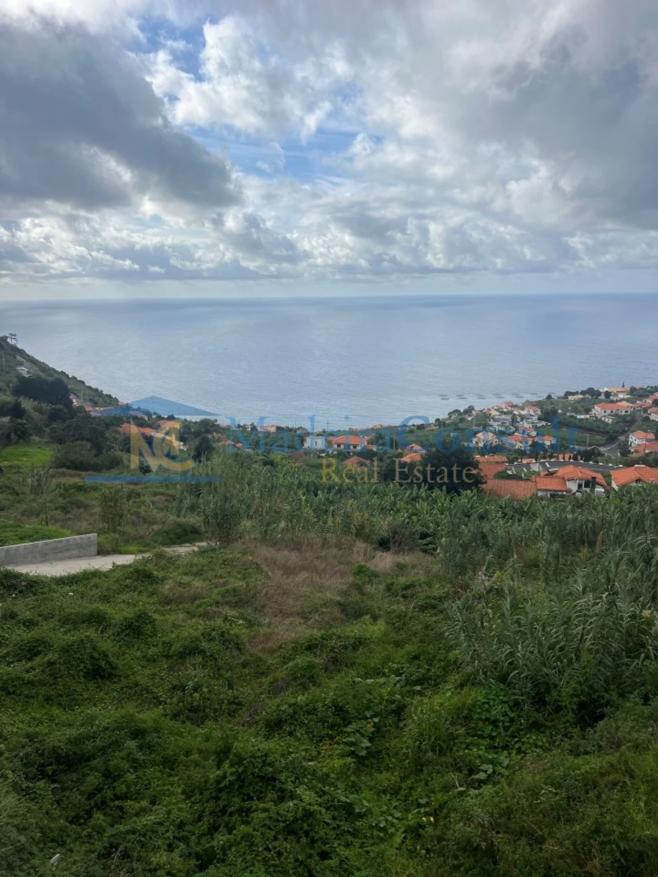 Terreno para Venda em Arco da Calheta Foto 1