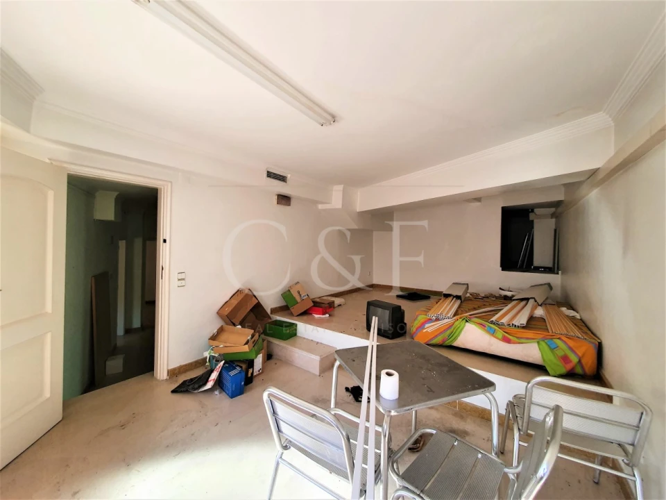 Loja para Arrendamento em Almada, Cova da Piedade, Pragal e Cacilhas Foto 11