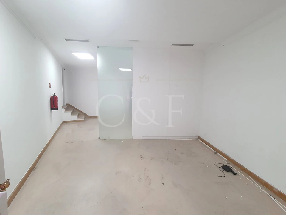 Loja para Arrendamento em Almada, Cova da Piedade, Pragal e Cacilhas Foto 6