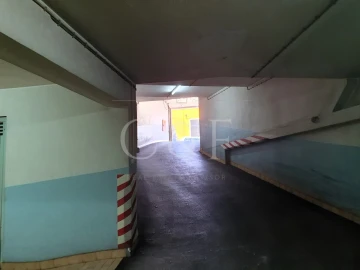 Loja para Arrendamento em Almada, Cova da Piedade, Pragal e Cacilhas