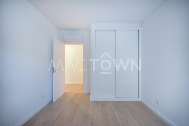 Apartamento T1 para Venda em Camarate, Unhos e Apelação Foto 16