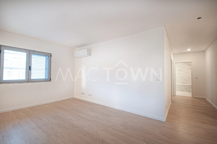 Apartamento T2 para Venda em Camarate, Unhos e Apelação Foto 9