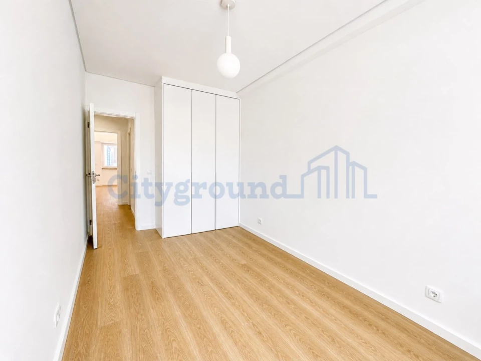 Apartamento T2 para Venda em São Vicente Foto 16