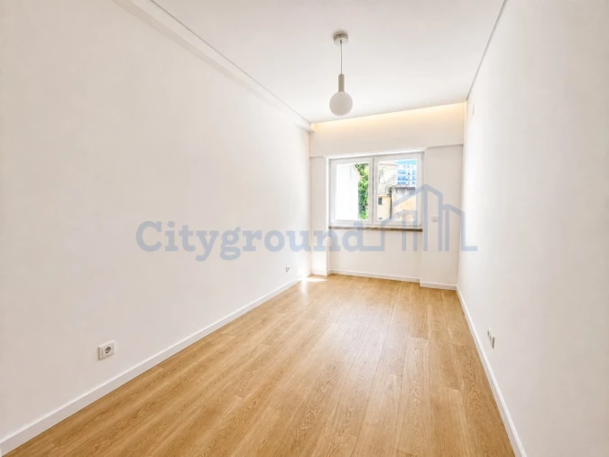 Apartamento T2 para Venda em São Vicente Foto 15