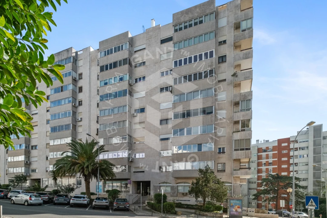 Apartamento T5 para Venda em Algés, Linda-A-Velha e Cruz Quebrada-Dafundo Foto 25