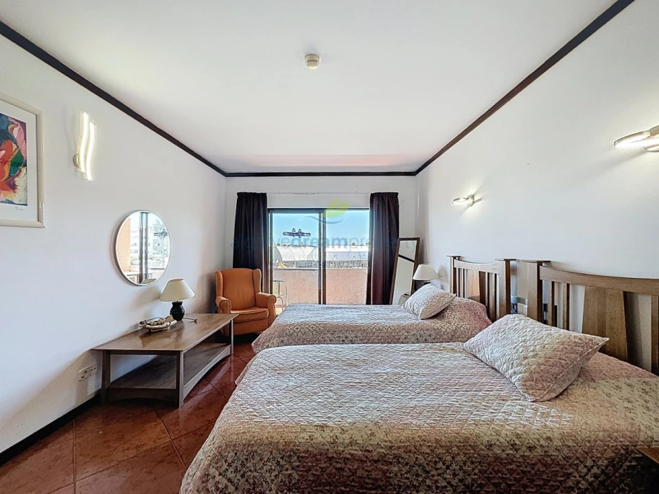 Apartamento T1 para Venda em Albufeira e Olhos de Água Foto 12