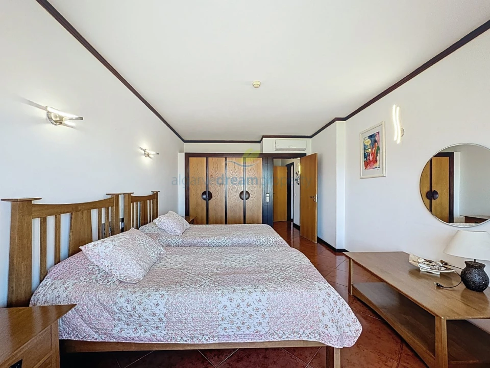 Apartamento T1 para Venda em Albufeira e Olhos de Água Foto 14