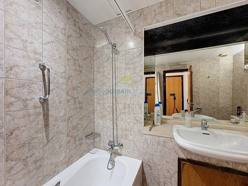 Apartamento T1 para Venda em Albufeira e Olhos de Água Foto 15