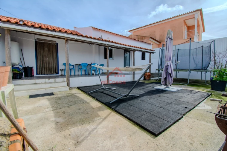 Moradia T3 para Venda em São Pedro da Cadeira