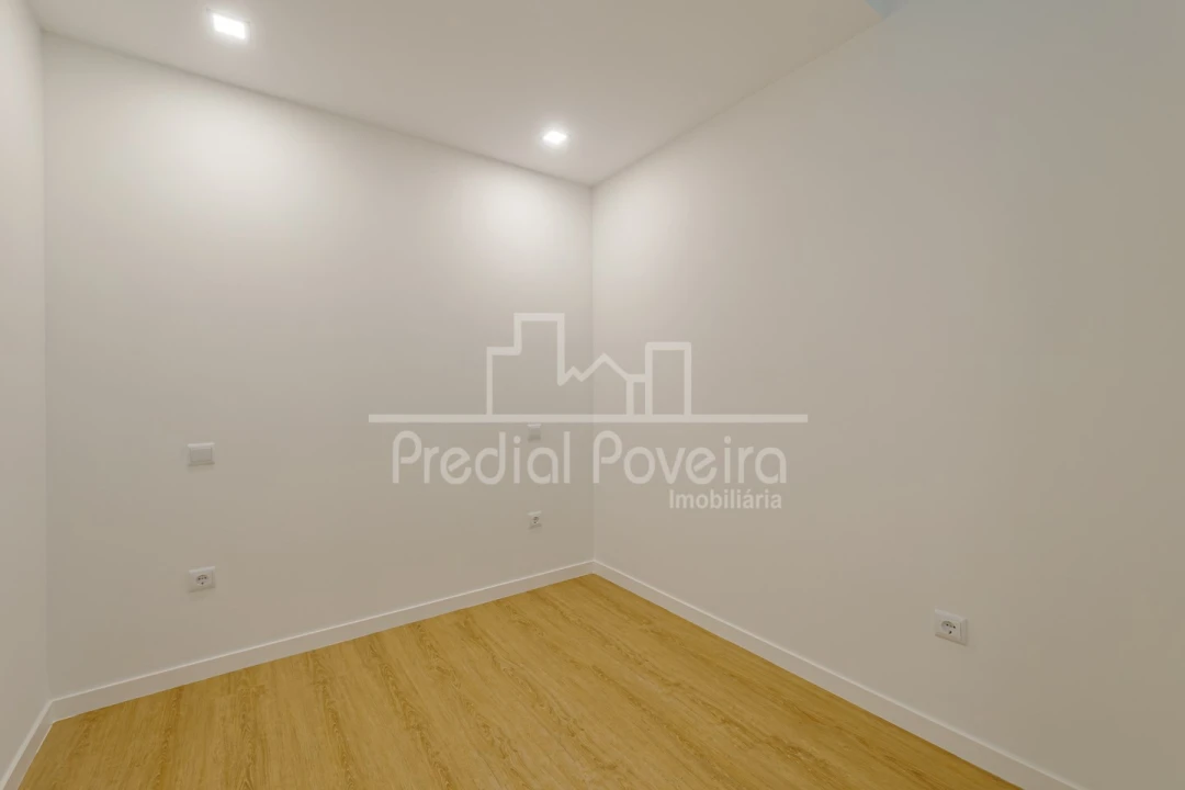 Apartamento T2 para Venda em Aver-O-Mar, Amorim e Terroso Foto 11