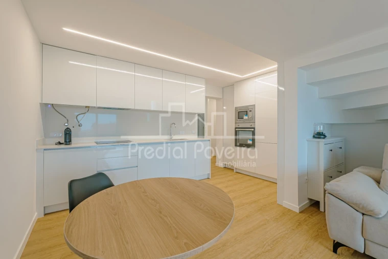 Apartamento T2 para Venda em Aver-O-Mar, Amorim e Terroso Foto 2