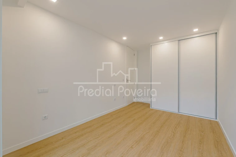 Apartamento T2 para Venda em Aver-O-Mar, Amorim e Terroso Foto 7