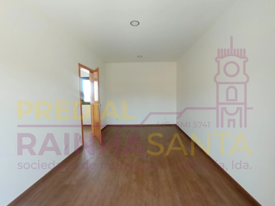 Moradia T3 para Arrendamento em São Pedro de Alva e São Paio de Mondego Foto 10