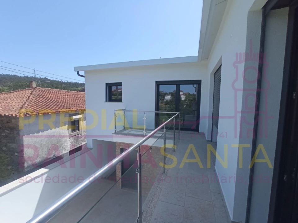 Moradia T3 para Arrendamento em São Pedro de Alva e São Paio de Mondego Foto 29