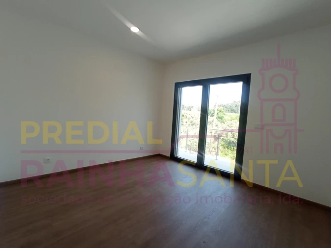 Moradia T3 para Arrendamento em São Pedro de Alva e São Paio de Mondego Foto 14