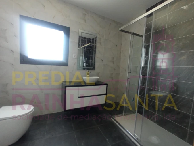 Moradia T3 para Arrendamento em São Pedro de Alva e São Paio de Mondego Foto 21