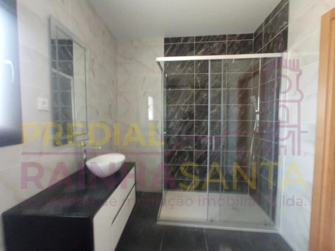 Moradia T3 para Arrendamento em São Pedro de Alva e São Paio de Mondego Foto 24