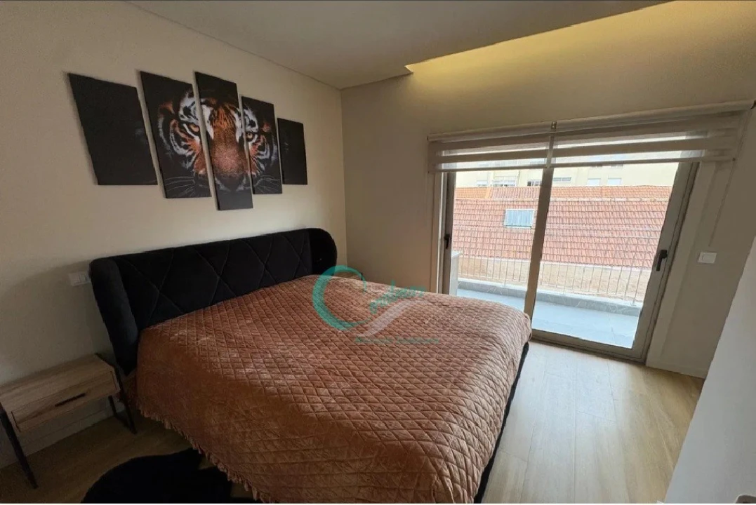 Apartamento T1 para Venda em Ramalde Foto 5