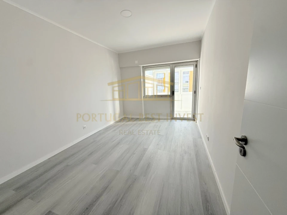 Apartamento T2 para Venda em Oeiras e São Julião da Barra, Paço de Arcos e Caxias Foto 8